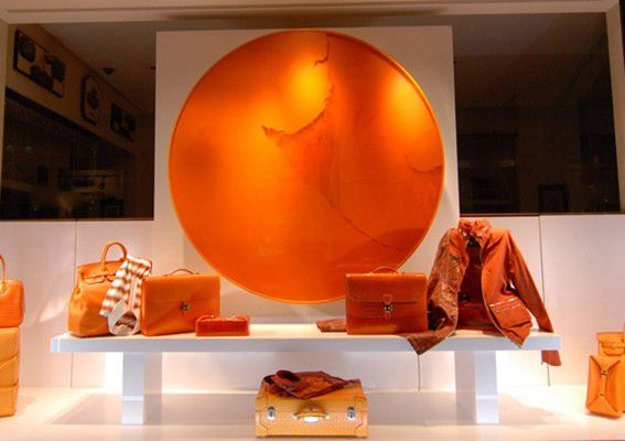 Iluminação na Arquitetura Comercial Iluminação na Arquitetura Comercial